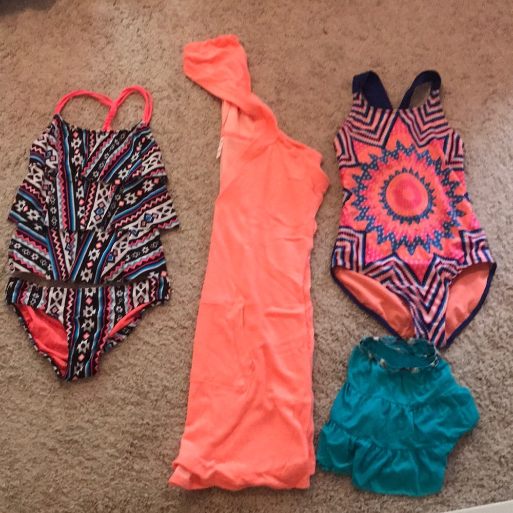 GIRLS SWIM WEAR SIZES L-XL with NAME BRANDS